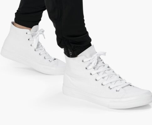 How to Clean White Fabric Shoes